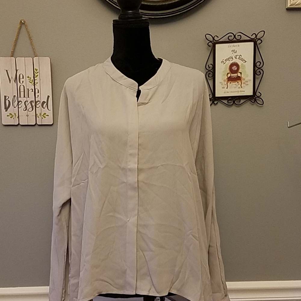 Long sleeved blouse